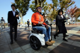 Công nghệ cho người khuyết tật - nhìn từ câu chuyện Israel: Hòa nhập xã hội bằng AI và công nghệ robot